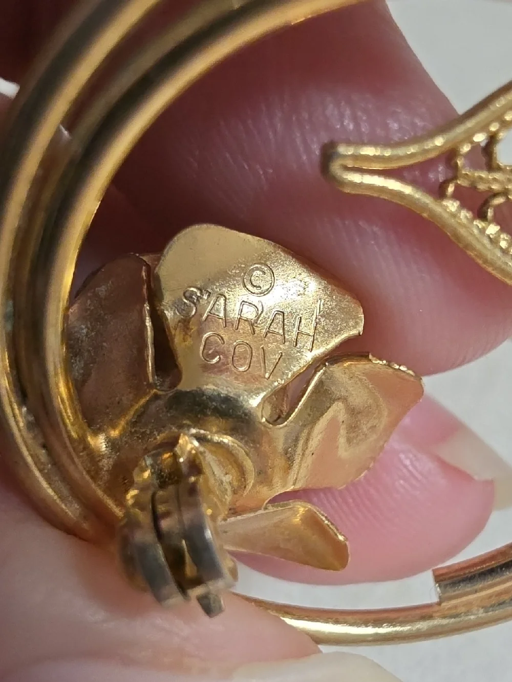 Vintage Sarah Coventry Circle Filagree and Mesh Rose Brooch - Picture 2 of 4